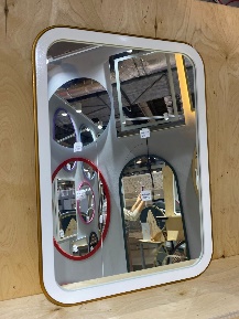 Зеркало с закругленными углами в белой раме из МДФ