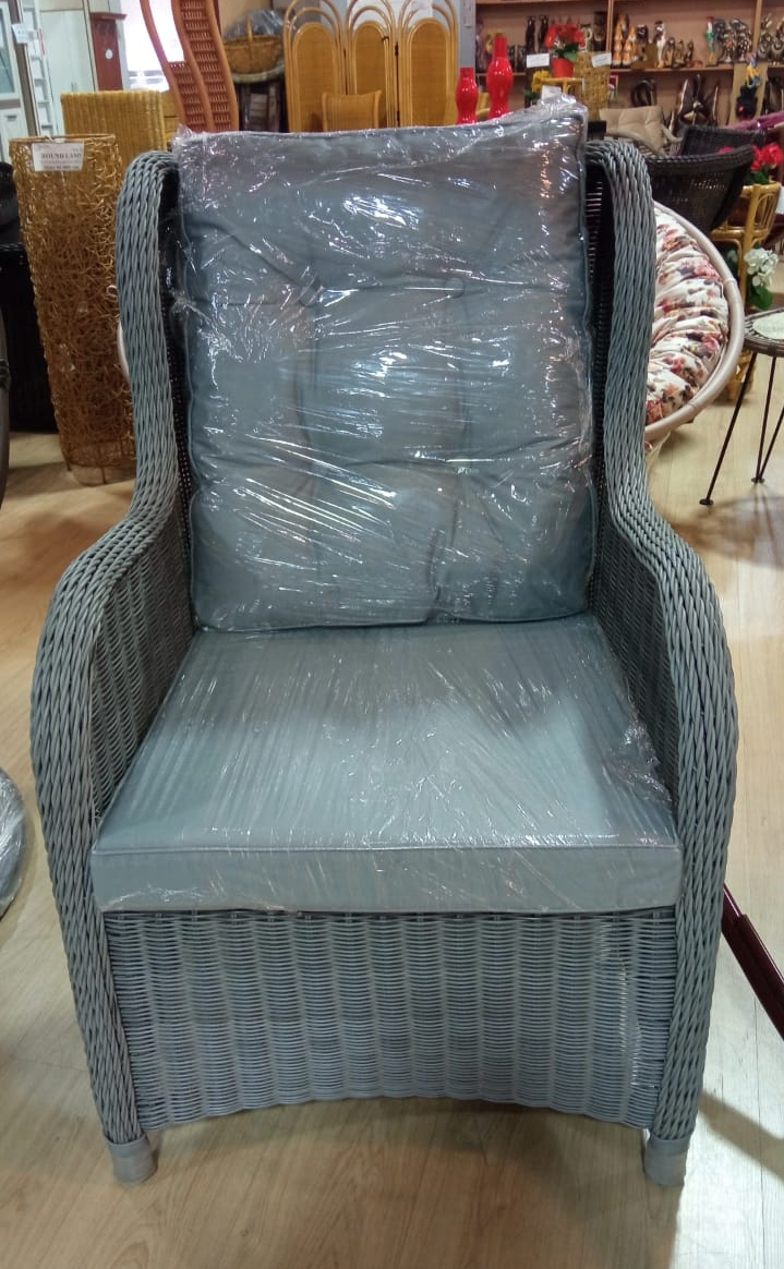 Кресло "ТРОН" с подушками