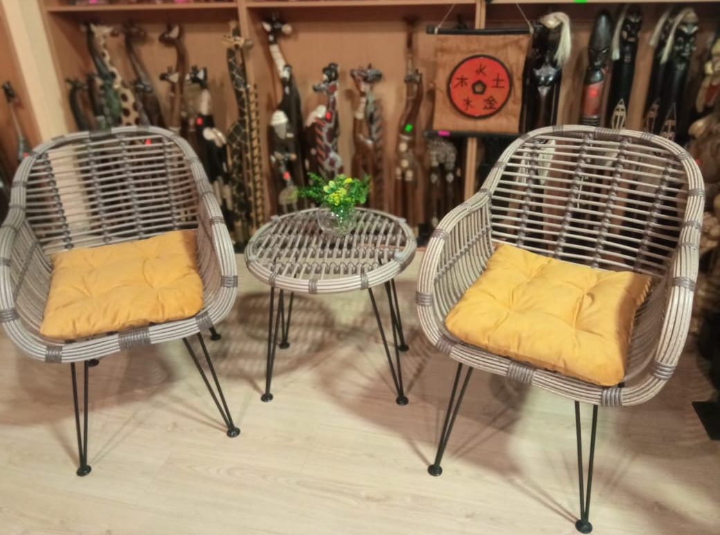 Кресла и столик полулофт из полиротанга