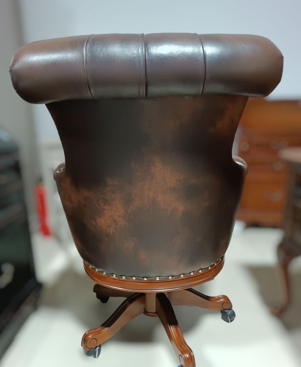 Nova кресло для кабинета mahogani