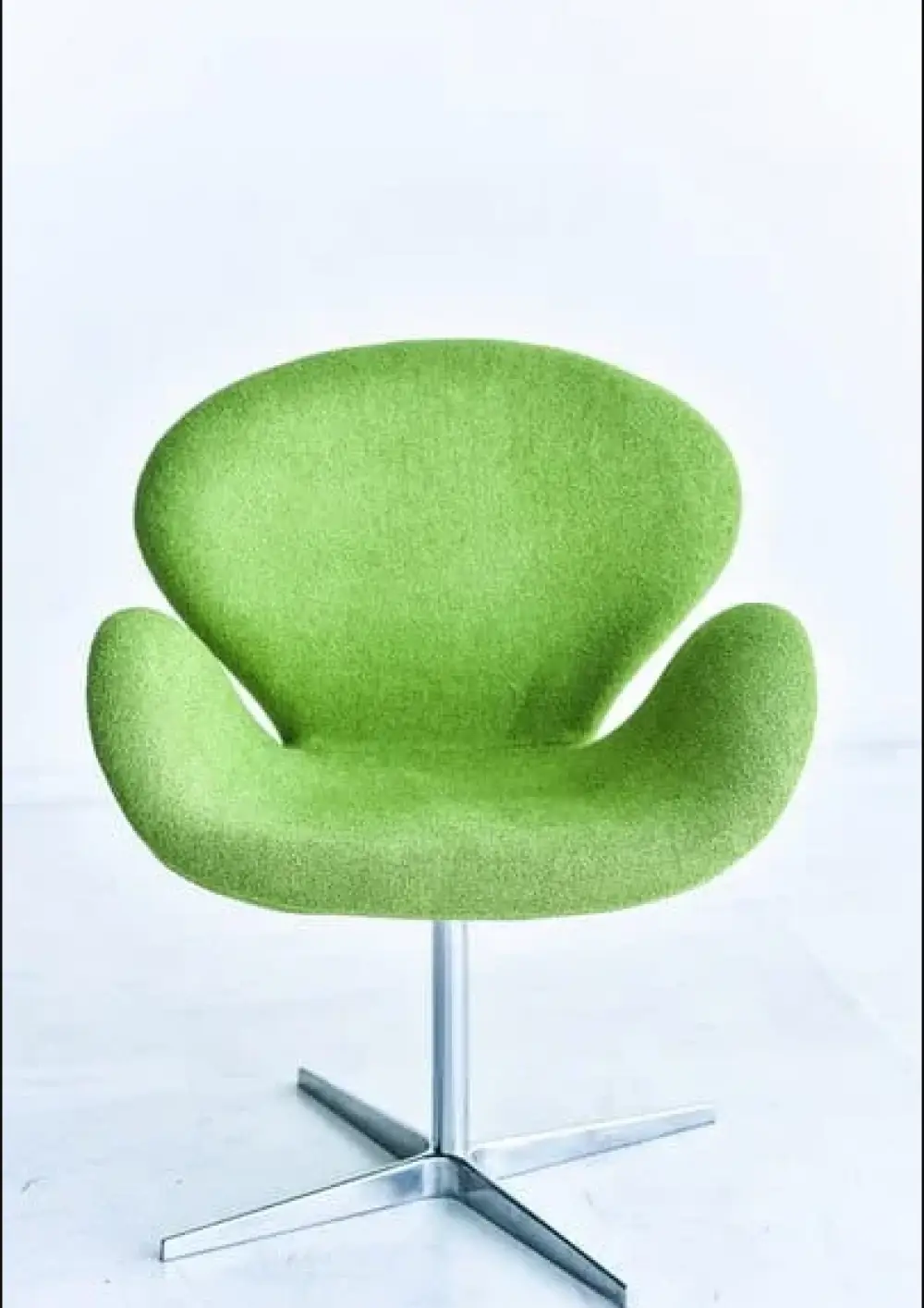 Дизайнерское кресло swan